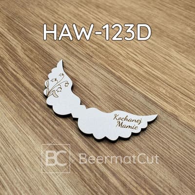 Skrzydła anioła laserowo wycinane z HDF, do makramy z grawerem konwalii i napisem "Kochanej Mamie".