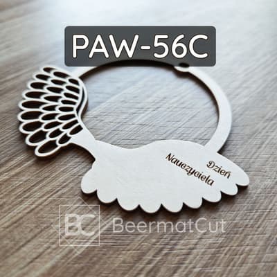Skrzydła anioła na obręczy ze sklejki wycinane laserowo, baza do makramy z grawerem Dzień Nauczyciela.