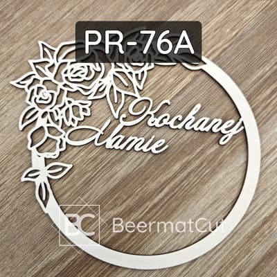 Obręcz do makramy ze sklejki, laserowo wycinana, z różami i napisem "Kochanej Mamie".