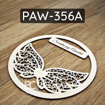 Skrzydła na obręczy ze sklejki wycinanej laserowo, motyw aniołka z gwiazdkami, do dekoracji świątecznych.